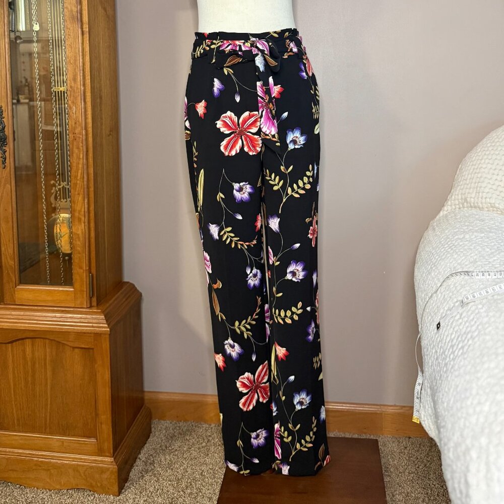 Express Black and Colorful Floral High-Rise Ankle Pants – Women's Size 4L